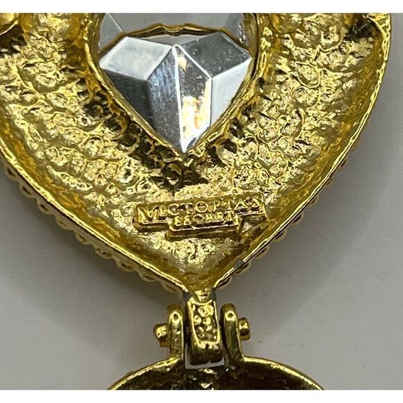 Victoria Secret, gold tone heart and red heart, brooch - Picture 4 of 5